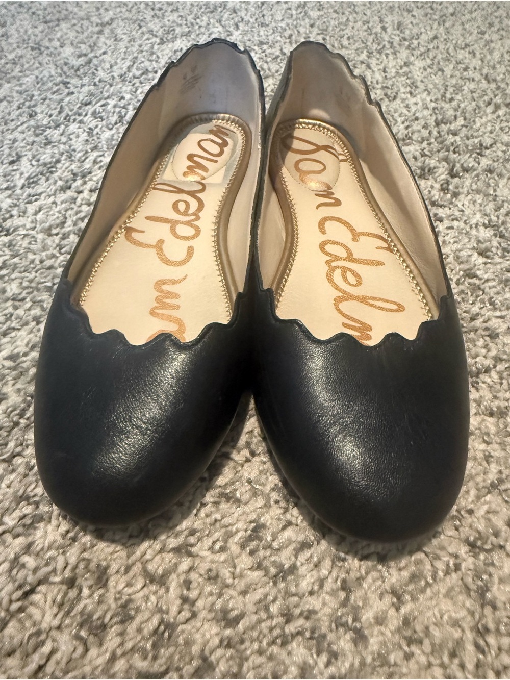 Sam Edelman Black Scallop-Edge Leather Flats size 7